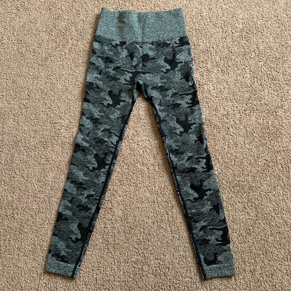 Camo leggings - similar to gym shark